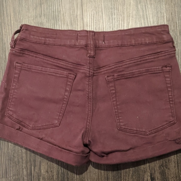 Shorts - Picture 3 of 3